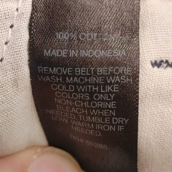 Navy Express Cargo Shorts 32" Waist x 10" Inseam - Picture 3 of 3